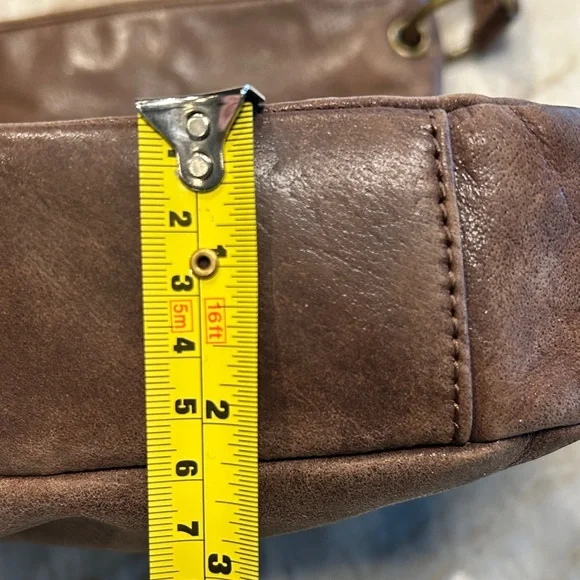 The Sak Brown Leather Shoulder Bag EUC | Classic Everyday Purse - Picture 10 of 10